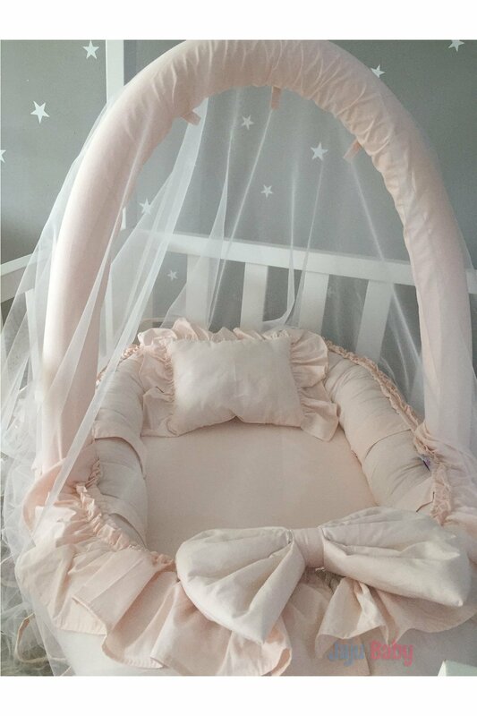 Luxury Design Frilly Babynest with Handmade Salmon Mosquito Net and Toy Hanger