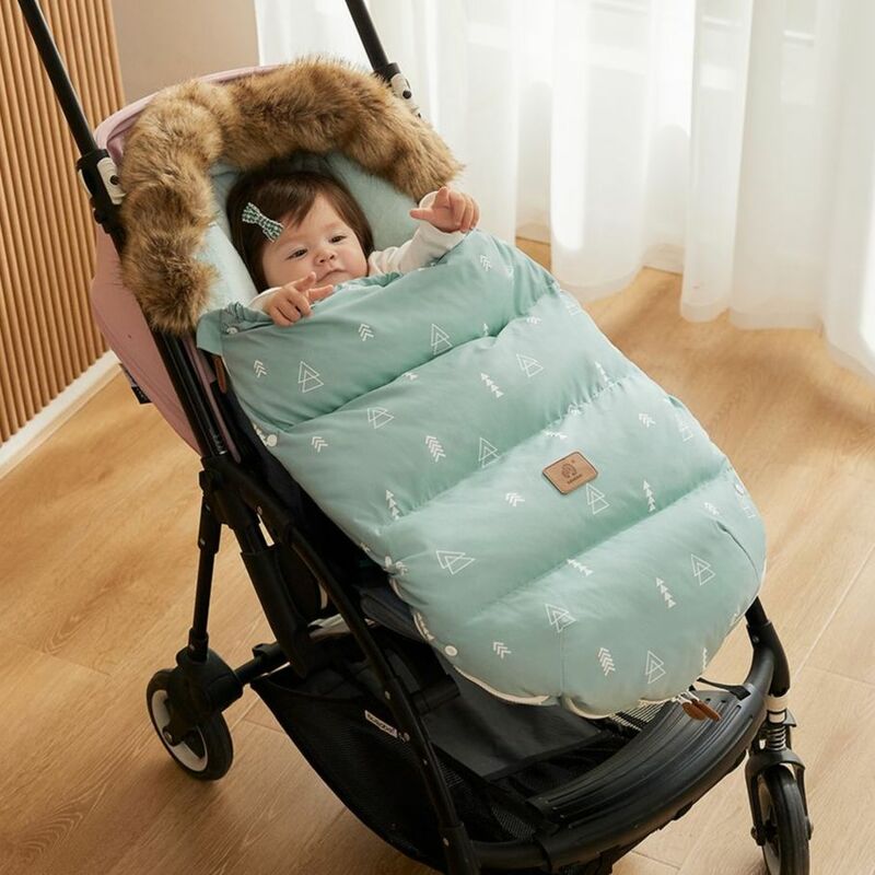 Kinderwagen Fußsack Winter Kinderwagen Tasche in Kinderwagen abnehmbaren dickeren Pelz kragen warmen Flanell Neugeborenen Kokon Baby Umschlag
