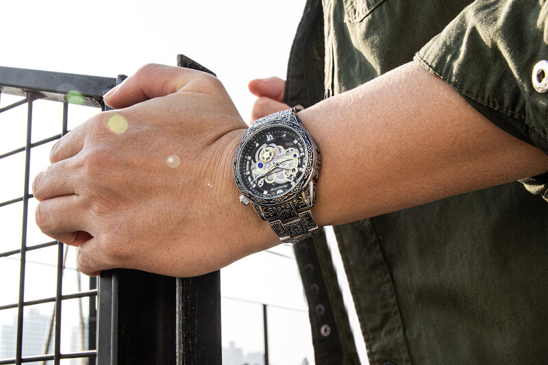 Top Classic Men Retro Classic Skeleton quartz Watch Business Luxury Wrist Watches relogio masculino