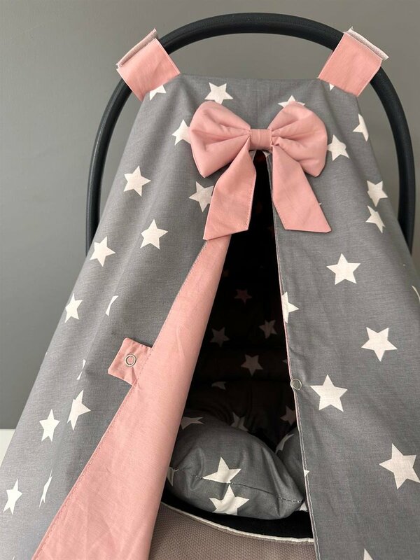 Чехол ручной работы с серым помпоном в виде звезды и подушкой для детской коляски