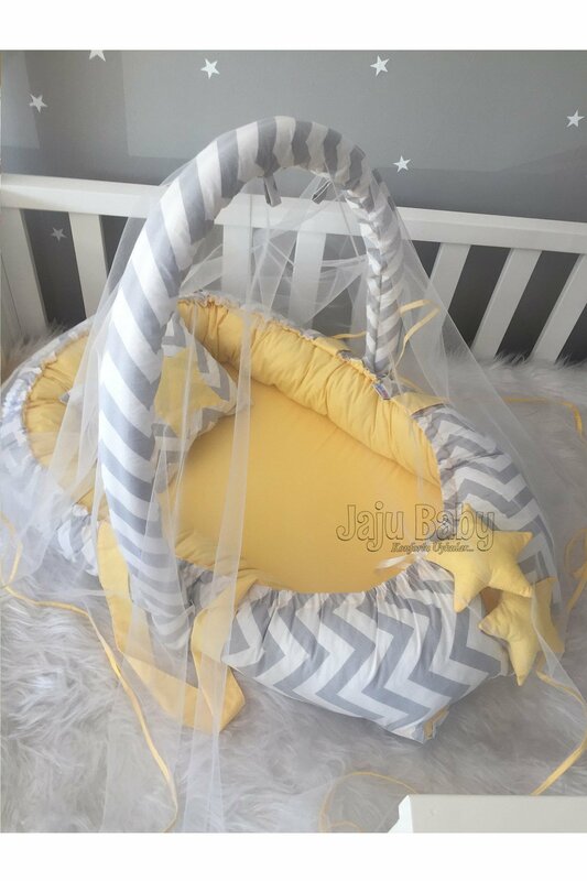 Handmade Gray Zigzag Mosquito Net and Luxury Design Babynest with Toy Hanger