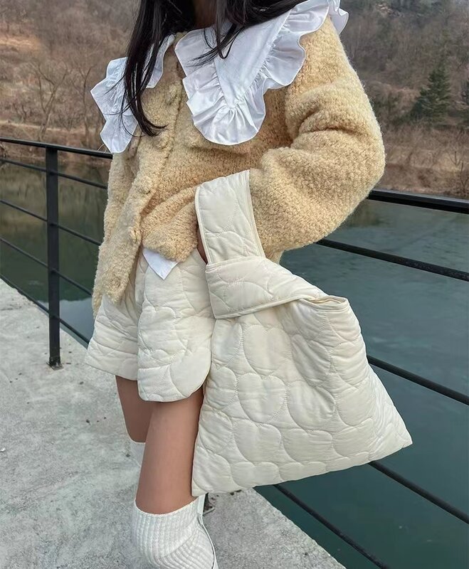 Estilo coreano Coração bordado Shoulder Bag, Macaron Cor, na moda, bolsa espaçosa, Tote, Leve, Novo