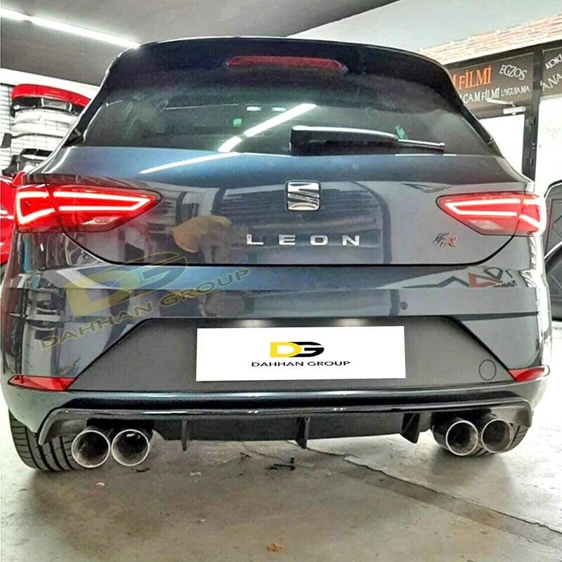 Seat Leon 2017 - 2020 Rear Diffuser Spoiler Wing Splitter Left + Right Double Exhaust Outputs Piano Gloss Black Surface Plastic
