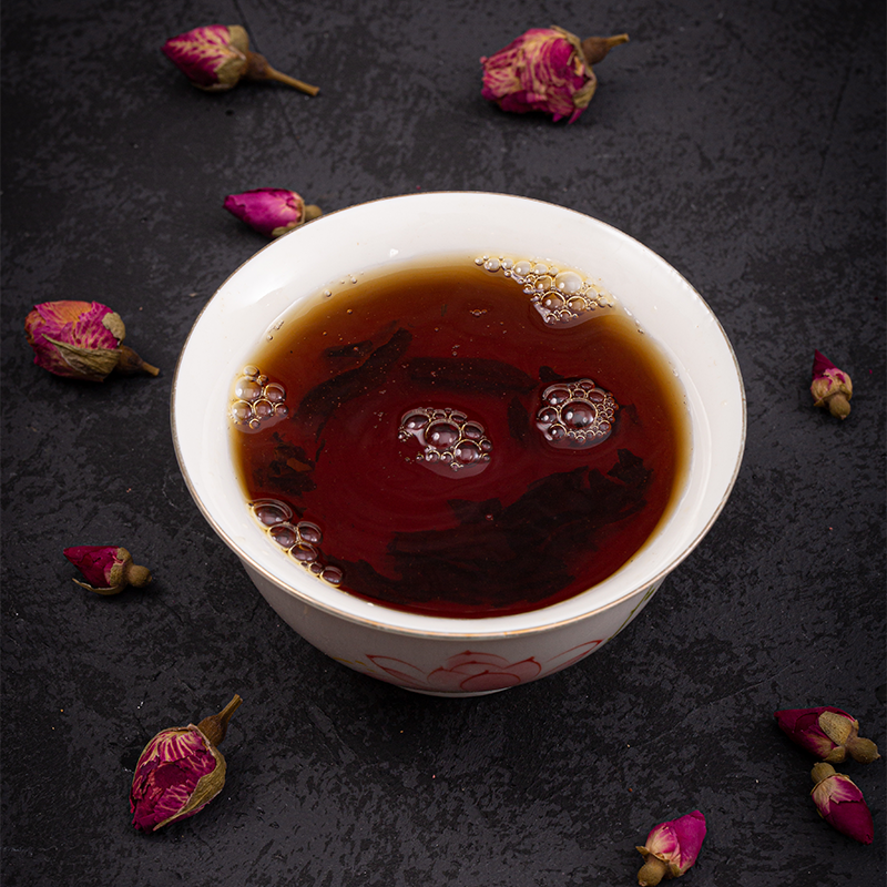 Czerwona herbata Zheng Shan Xiao Zhong (nerka) 2022, wyższa kategoria, 200g