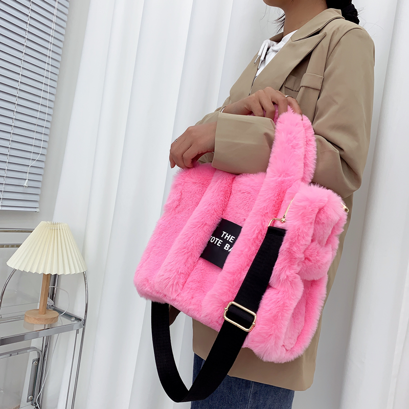 2024 Designer Faux Fur Tote Bag for Women Luxury Handbags Autumn Winter Plush Shoulder Crossbody Bags Brand Shopper Purses New