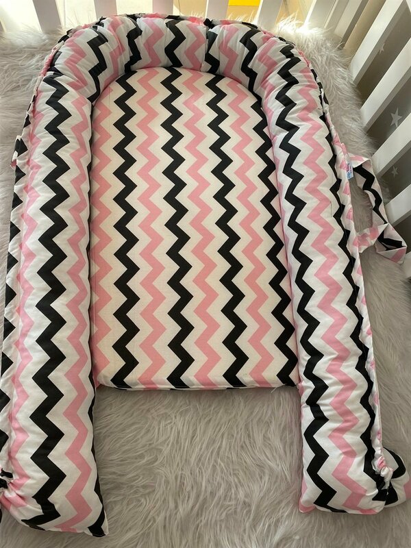 수제 핑크 블랙 지그재그 패턴 아기 둥지, 정형 외과 베개, 선물 포함, 럭셔리 베이비 베스트