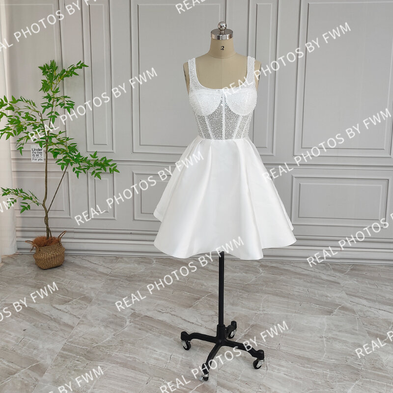 20054 # foto asli sederhana tapi elegan mutiara Tulle gaun pernikahan Mini wanita Backless gaun pengantin pendek untuk pesta