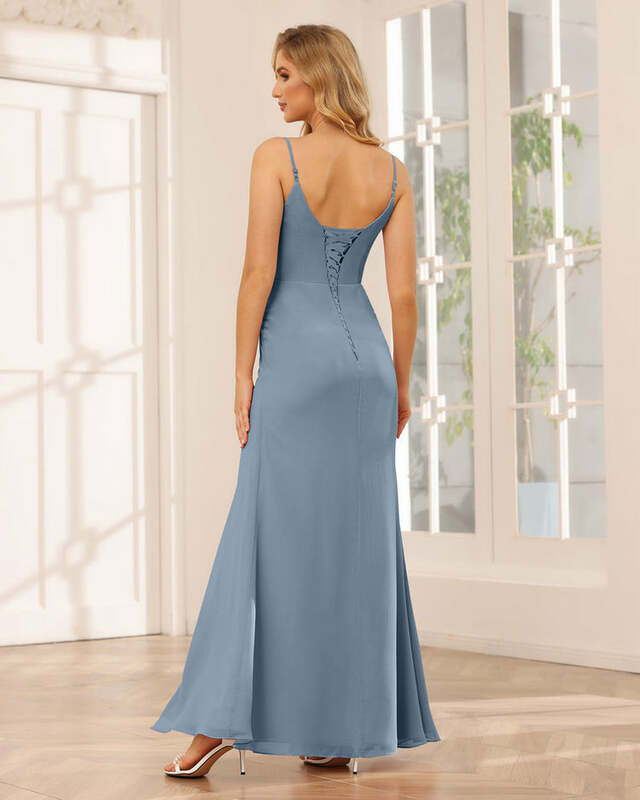 Gaun pengiring pengantin panjang tali spageti, gaun Suspender panjang modis dan seksi dengan bola punggung terbuka terlihat