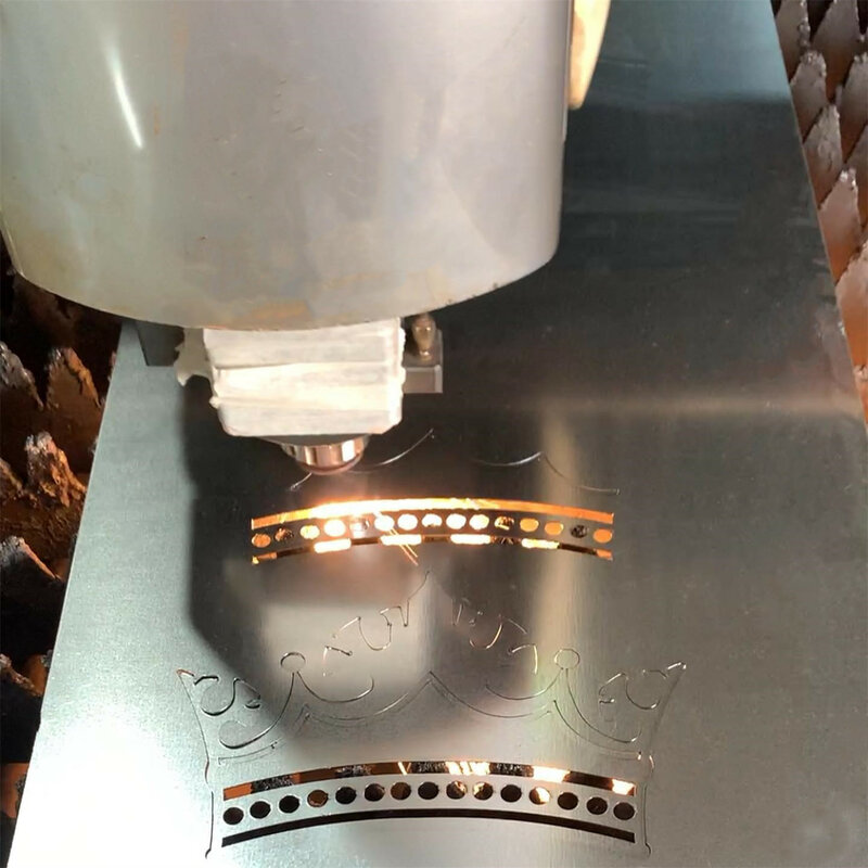 ماكينة ليزر لقطع الألواح الإكريليك والنقش عليها الألومنيوم 0.05 مللي متر 20 مللي متر بيند الصفائح المعدنية دورالومين 15 أيام التسليم ختم رخيصة سعر المصنع مخصص
