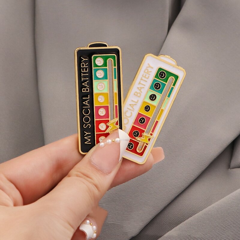 Creative My Social Battery Enamel Brooch Lapel Pin Badge Backpack Clothing Hat Accessories