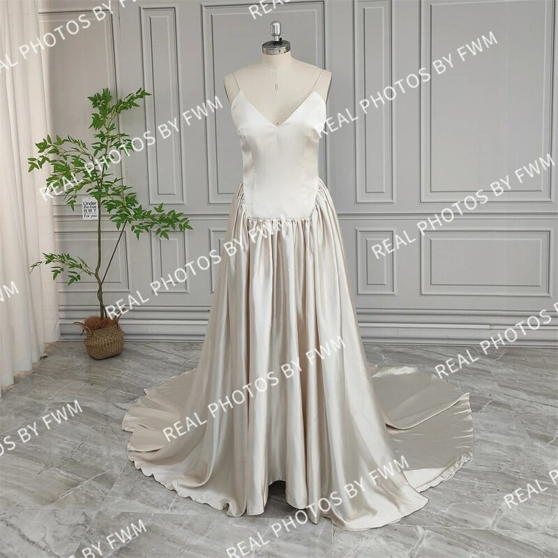 20023# Real Photos Simple Spaghetti Straps Soft Satin Wedding Dress For Women Elegant V-Neck Bridal Gown With Long Train