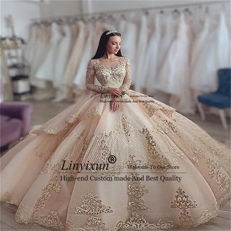 Luksusowe sukienki z szampanem Quinceanera z koronkową aplikacją kryształowa suknia balowa słodka 16 sukienka z długim rękawem Vestido De VX 15 Anos
