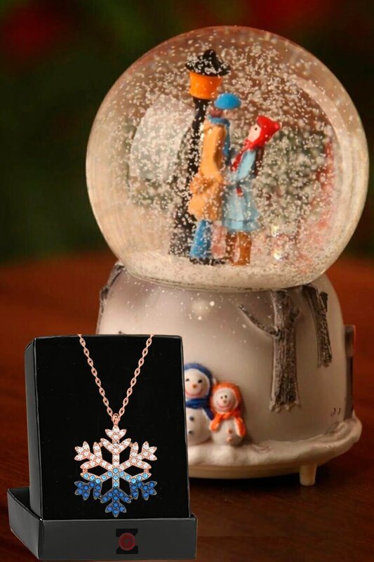 Ожерелье со снежинкой из циркона и снежинки со снежным шаром среднего размера