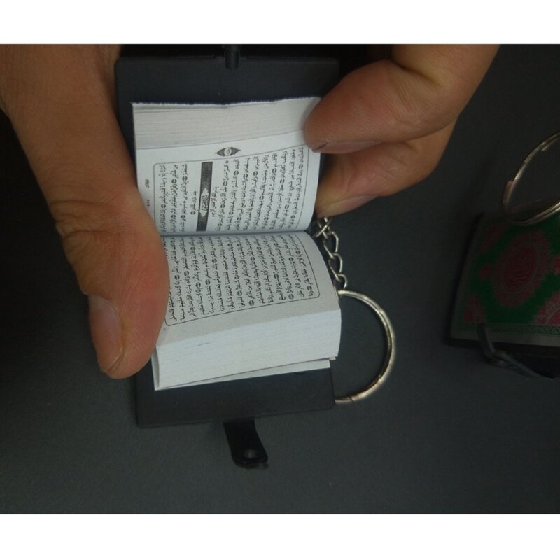 Mini ark alcorão livro real papel pode ler árabe o alcorão chaveiro muçulmano moda casal jóias chaveiro