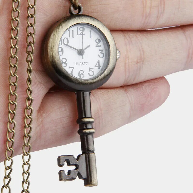 Reloj de bolsillo con apertura de puerta de collar innovador antiguo para estudiantes