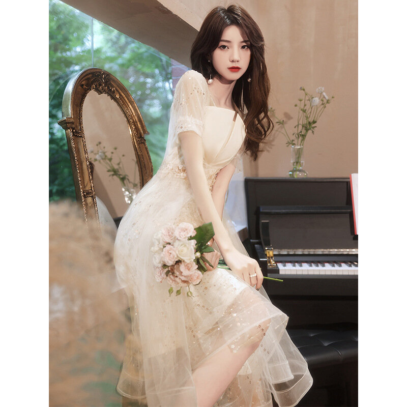 Koreański styl O-Neck z krótkim rękawem Tea-Length Pageant suknie dla kobiet cekinami aplikacje koronkowa linia wdzięku sukienki druhen