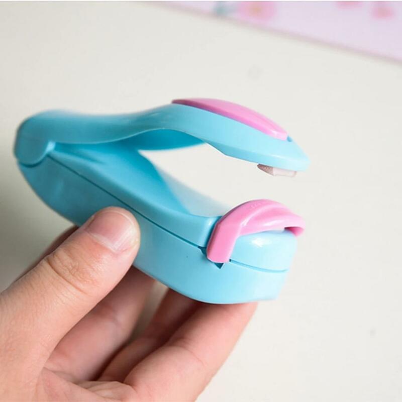 Mini sigillatrice portatile a colori casuali per sigillatrici per sacchetti di plastica