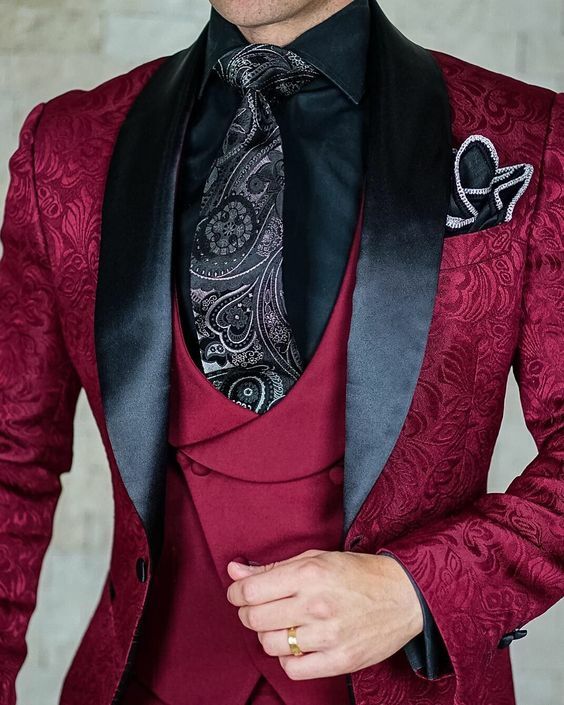 Custom Made Mannen Wedding Suits 2021 Italiaanse Ontwerp Zwart Rokende Tuxedo Jacket 3 Stuk Mode Beste Man Bruidegom Terno Suits voor Mannen