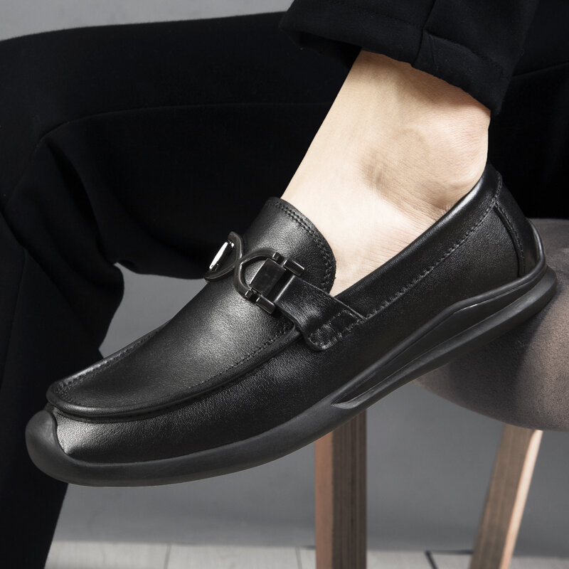 Zapatos informales de cuero genuino para hombre, mocasines italianos de diseñador de lujo, color blanco y negro, náuticos sin cordones, talla grande 35-47