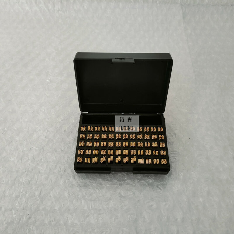 120pcs tipo lettere di timbratura calde per la macchina di codifica manuale di DY-8 lettere di timbratura calde per la macchina di codifica 241B