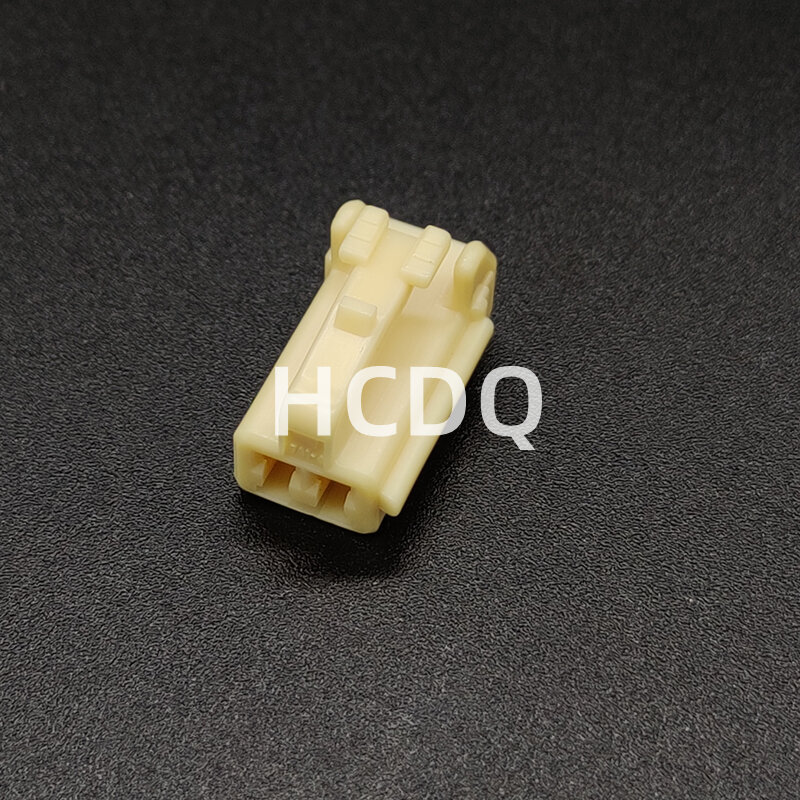 The original 90980-10906 2PIN  automobile connector plug shell and connector are supplied from stock
