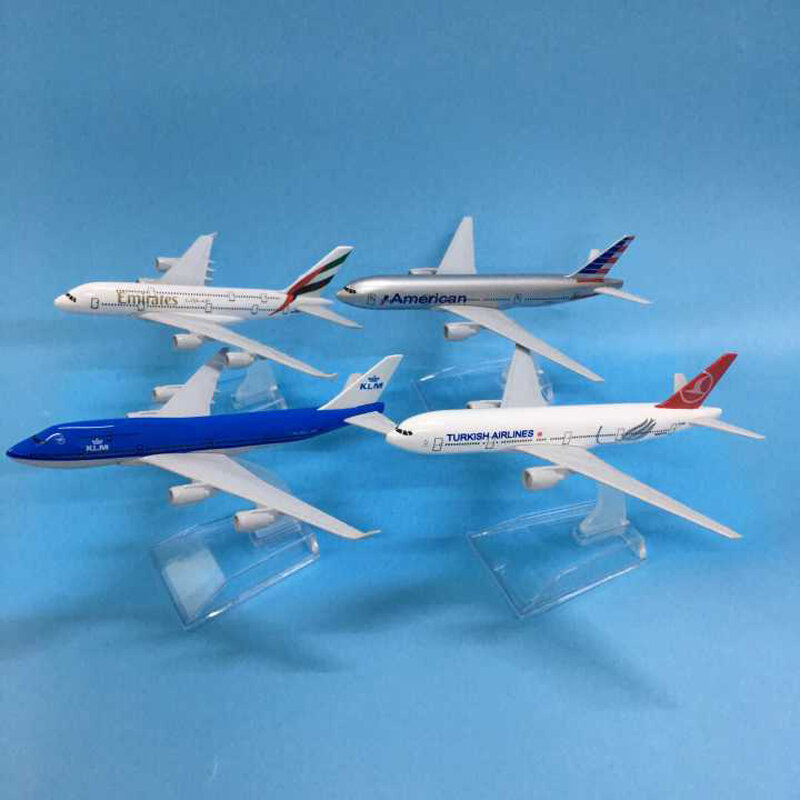 子供のためのオリジナルの金属製飛行機モデルtutu,モデルa380,airbus bot 747,飛行機,日曜大工,モデル,ギフト,1:400