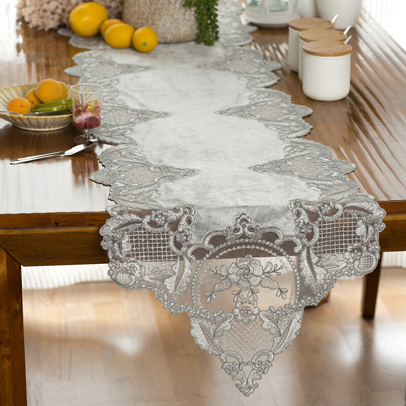 NEW Velvet Water Soluble Lace Embroidered European Luxury Table Runner Restaurant Kitchen Coffee Mat Christmas Weding Decoration
