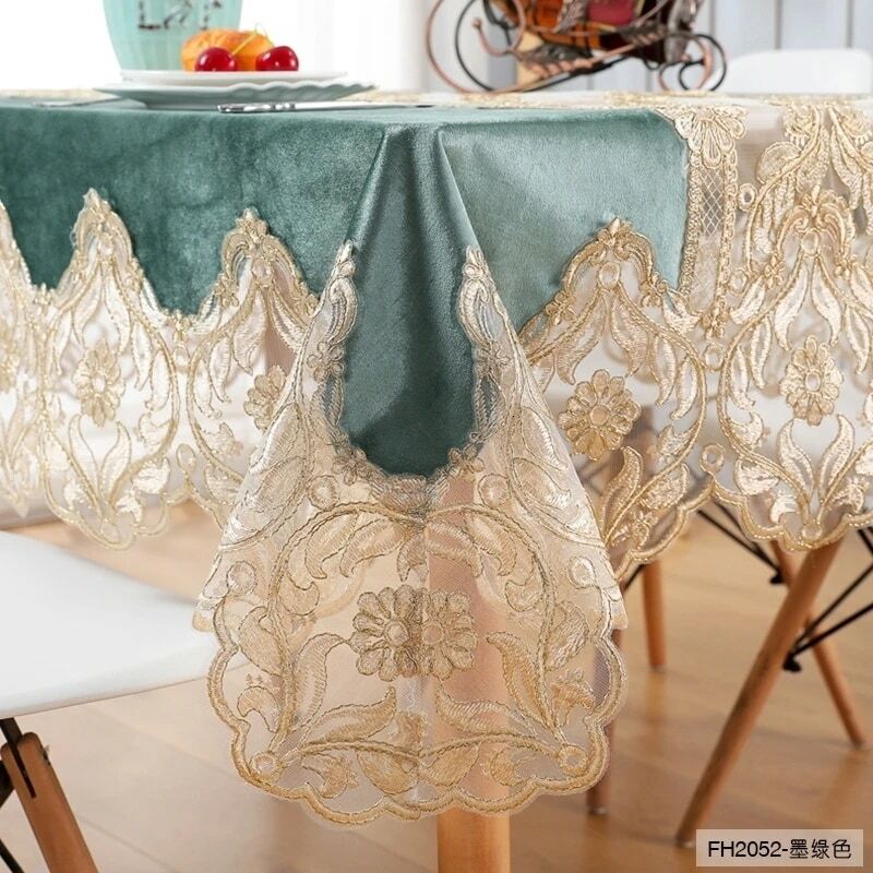 British Fashion High Quality Velvet Water Soluble Trim Simple Tablecloth Dust Cover Cloth Christmas Wedding Decoration Tapete