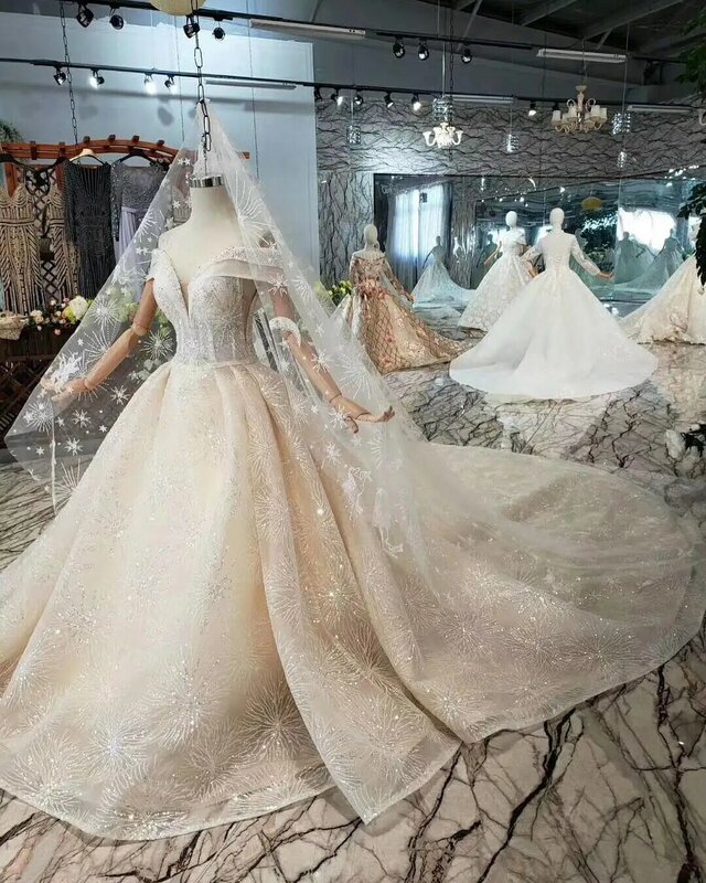 Bling Bling A Line Wedding Dress Lace Appliques Beads Sequins Bridal Gowns Custom Made Floor Length Vestido de novia