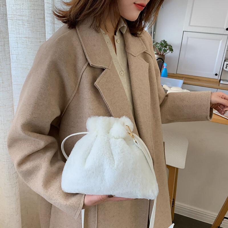 Winter Soft Plush Bucket Shoulder Bag Fashion Autumn Warm Drawing String Crossbody Bags For Women Handbags Female Purse Bolso