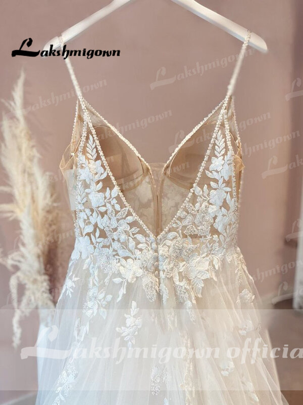 Spaghetti-trägern Vintage Spitze Hochzeit Kleid Mit V Ausschnitt Braut Kleid Tüll Strand Brautkleid trouwjurk Lakshmigown