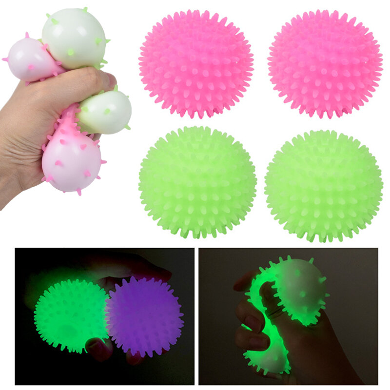 6cm śliczne Luminous Ball z cierniami zabawki typu Fidget dzieci piłki do masażu zabawki dekompresyjne zabawki dla dzieci biuro zwolnienie ciśnienia zabawki