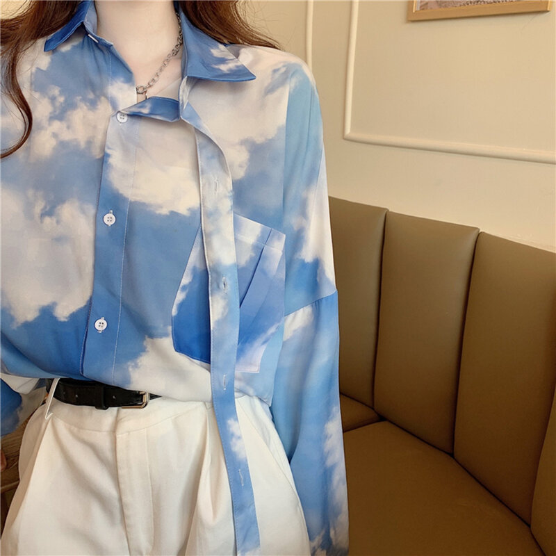BF Rendering bluzka kobiety koreański Harajuku luźny niebieski niebo białe chmury Tie-dye gradientowa bluzka szeroka koszula z długim rękawem