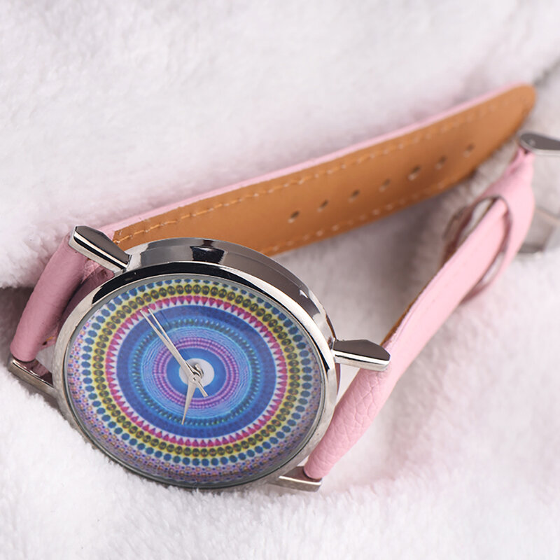 Женские круглые кварцевые наручные часы с ремешком из искусственной кожи