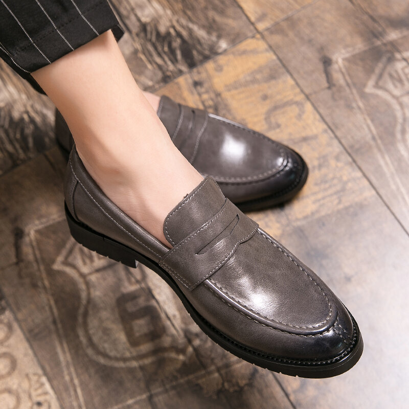 Zapatos planos de cuero para hombre, mocasines informales sin cordones, estilo inglés tallado, para negocios