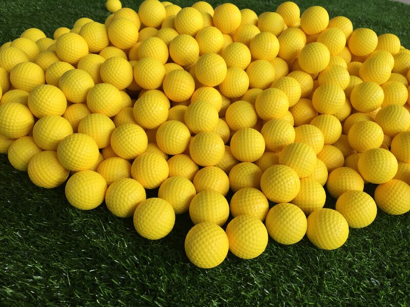PGMยืดหยุ่นในร่มกอล์ฟนุ่มเกมBallสีเหลืองPU Ballการฝึกอบรมโฟมยืดหยุ่นกอล์ฟฟองน้ำลูกยางแคปซูลเอดส์