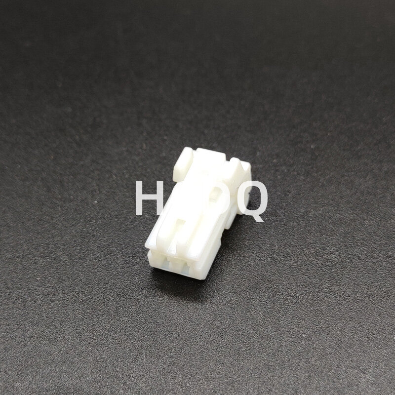 10 PCS Original and genuine 6098-4069 automobile connector plug housing supplied from stock