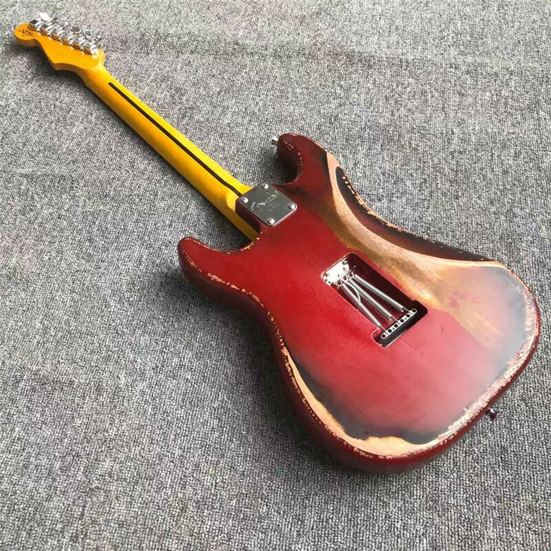 Stock, chitarra elettrica antica fatta, rossa, foto reali, spedizione gratuita, set tramonto, rosso, tastiera in acero