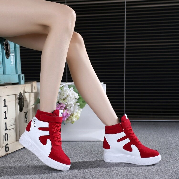 2021 New High-quality Women's Sports Shoes Thick Bottom Casual Slope Heel Black Thick Bottom Vulcanized Women's Shoes