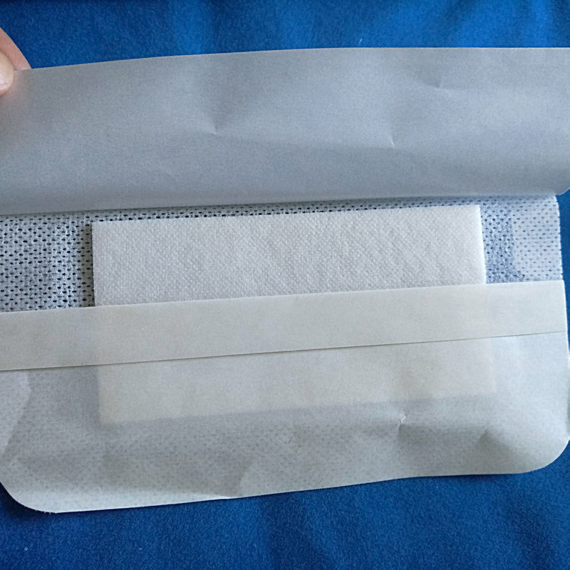 1Pcs 6*7Cm Medical Dressing Padดูดซับแพทช์ทำความสะอาดบาดแผลCare Self Adhesive Non-Wovenการประยุกต์ใช้แผล