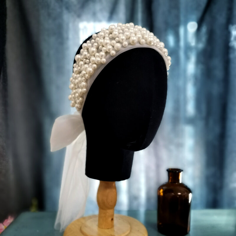 Handmade ยาวผ้าพันคอ Bow Headband สำหรับผู้หญิงประดับด้วยลูกปัดมุก Headbands แต่งงานหรูหราเจ้าสาวเพิร์ลมงกุฎ Tiara Headpiece 2021