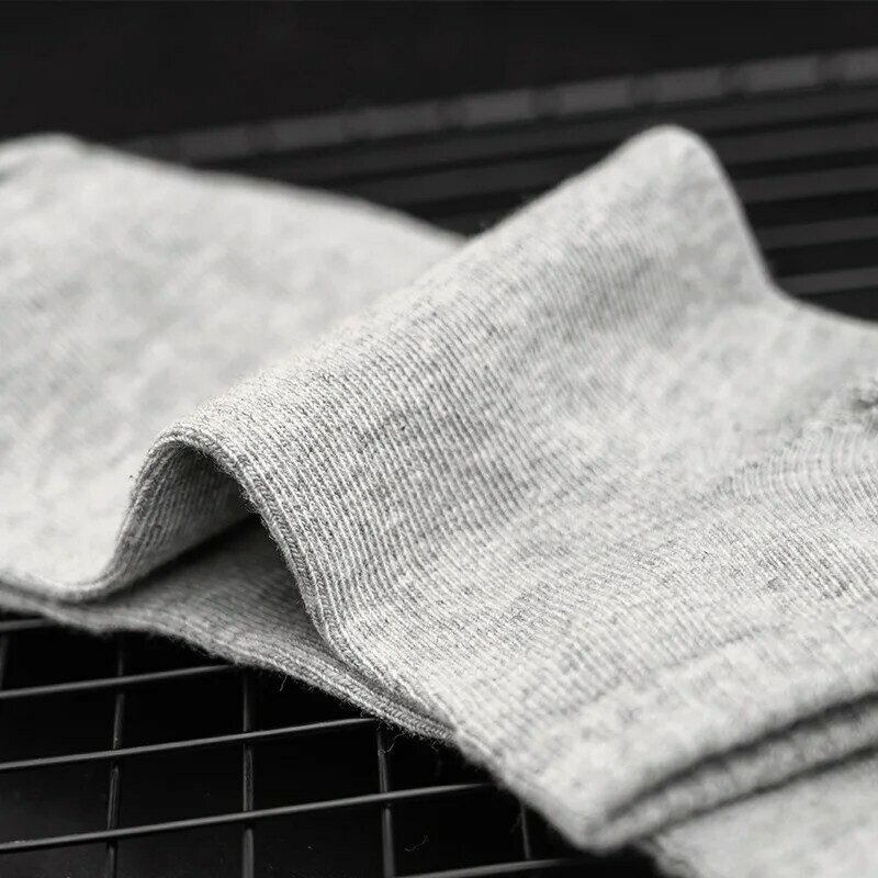 Calcetines transpirables de algodón para hombre, calcetín de Color sólido, absorbente de sudor, poco profundo, para Europa y América, talla grande 44-48