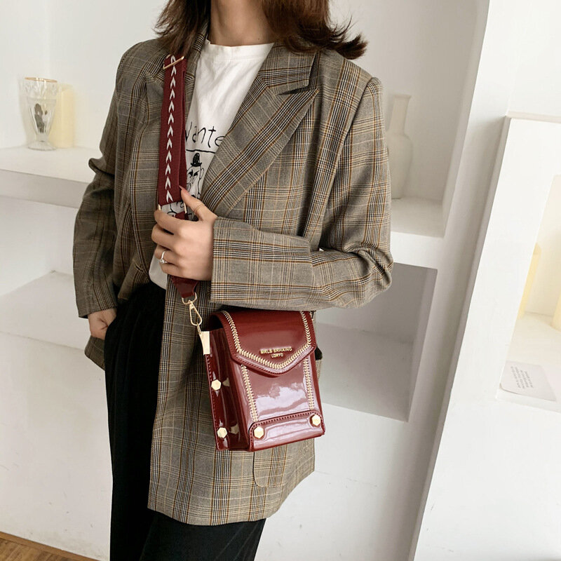 Weibliche kleine tasche pu leder breite bügel satchel mode einzelner schulter tasche marke design niet taschen