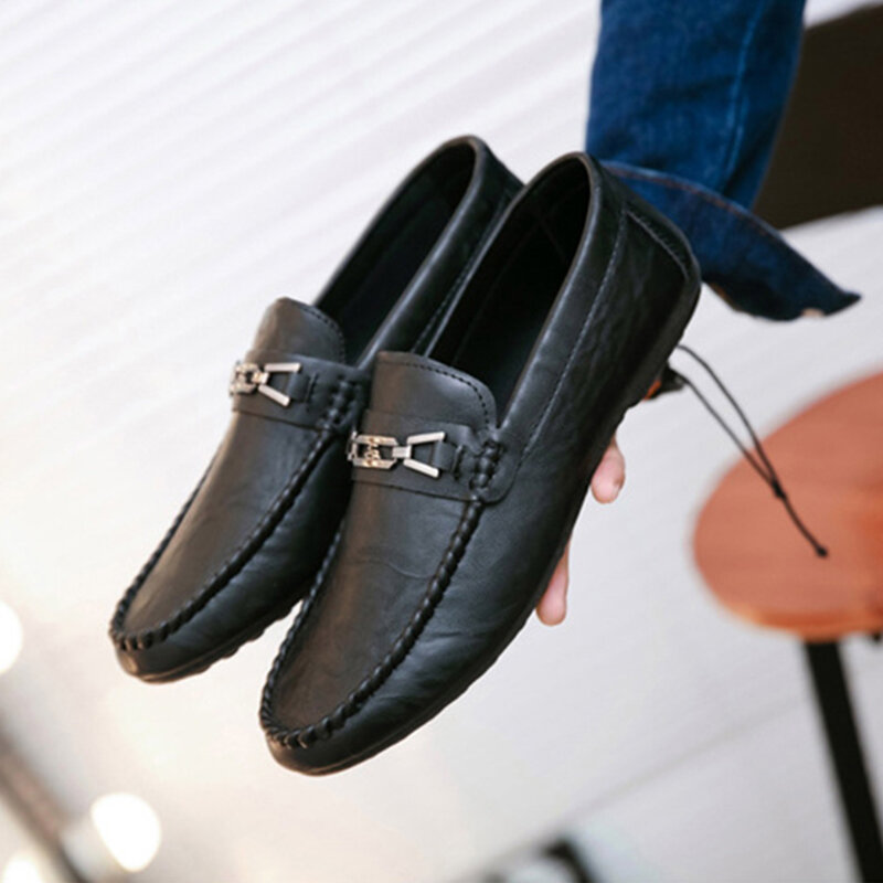 حذاء رجالي أحذية القيادة موضة قارب الأحذية رجل العلامة التجارية الأحذية الجلدية الأخفاف الرجال مريح محرك حذاء رجالي كاجوال