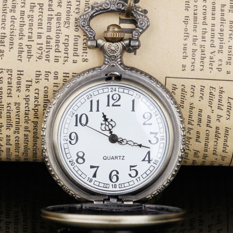 ساعة جيب كوارتز مع سلسلة الجمجمة رئيس الرعب Steampunk للرجال النساء قلادة