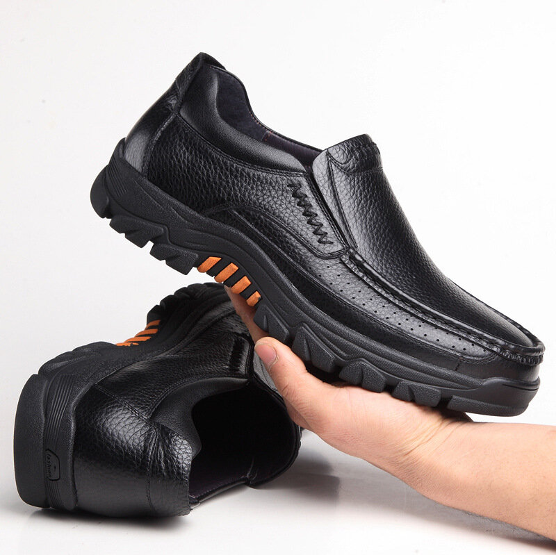 100% 정품 가죽 신발 남성 로퍼 부드러운 암소 가죽 남성 캐주얼 신발 새로운 남성 신발 블랙 브라운 슬립에 2020 새로운 erf4