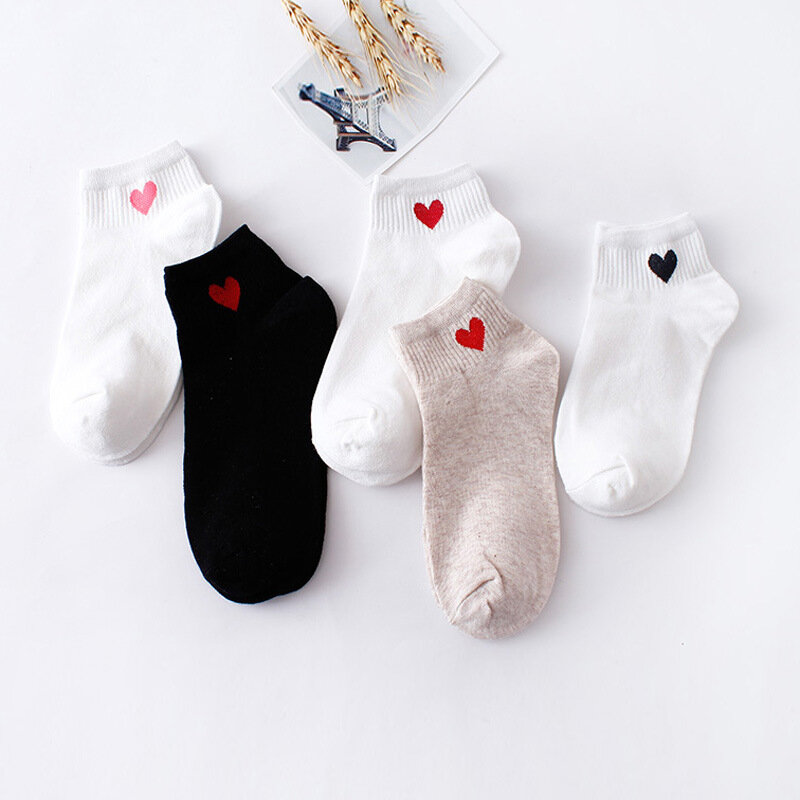 Calcetines cortos con corazones rojos para mujer, medias de algodón suave, para verano y otoño, 10 unidades = 5 pares