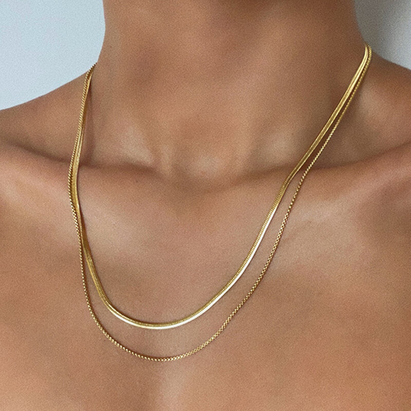 Gargantilla de perlas Vintage Bohemia para mujer, collar multinivel, cadenas de serpiente doradas, joyería Punk con letras de cristal, N0275