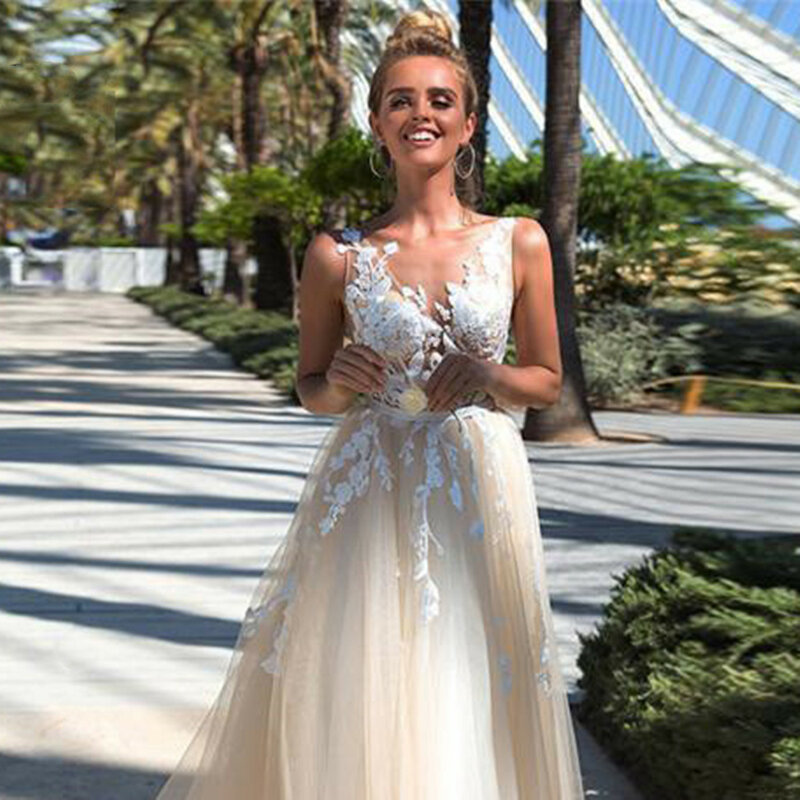 Prinzessin Champagner Spitze Hochzeit Kleid Für Frauen V-ausschnitt Ärmellose Appliqued Spitze EINE Linie Gericht Zug Braut Kleider Vestido De Noiva