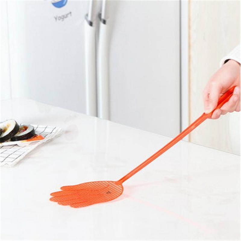 1 pz plastica Fly Swatter Non tossico carino Palm Palm Pattern famiglia Baffle Mosquito Swatter Pest Control manico lungo Fly Swatter